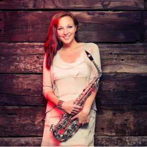 Esther Saxophonistin