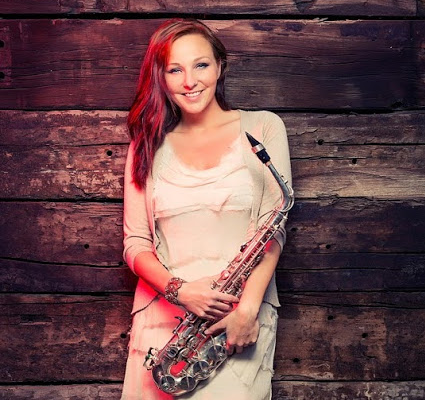 Esther Saxophonistin